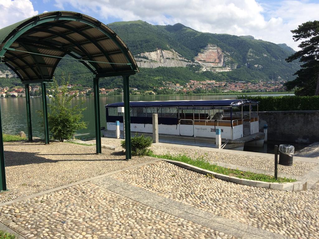 B&B Il Portico del Conte Bosisio Parini Esterno foto