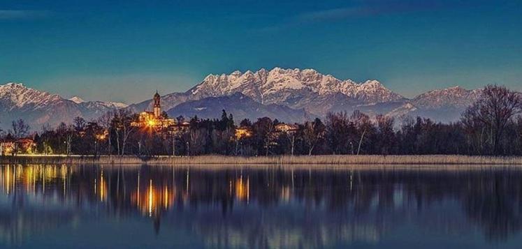 B&B Il Portico del Conte Bosisio Parini Esterno foto